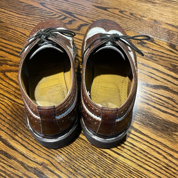 Vintage original Dr.Martens men’s wing tip style shoes. - Picture 9 of 13